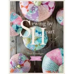 Tilda Sewing by Heart, For the love of fabrics - Tone Finnanger di Tilda David & Charles - 1