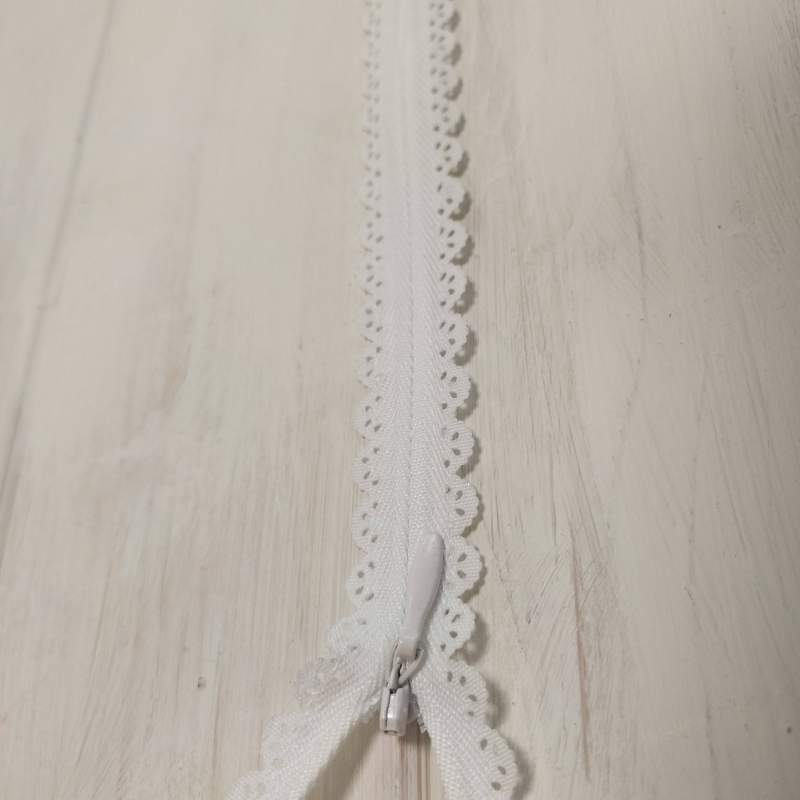 Cerniera Zip Invisibile con Pizzo da 60cm - Bianco Notions - 1