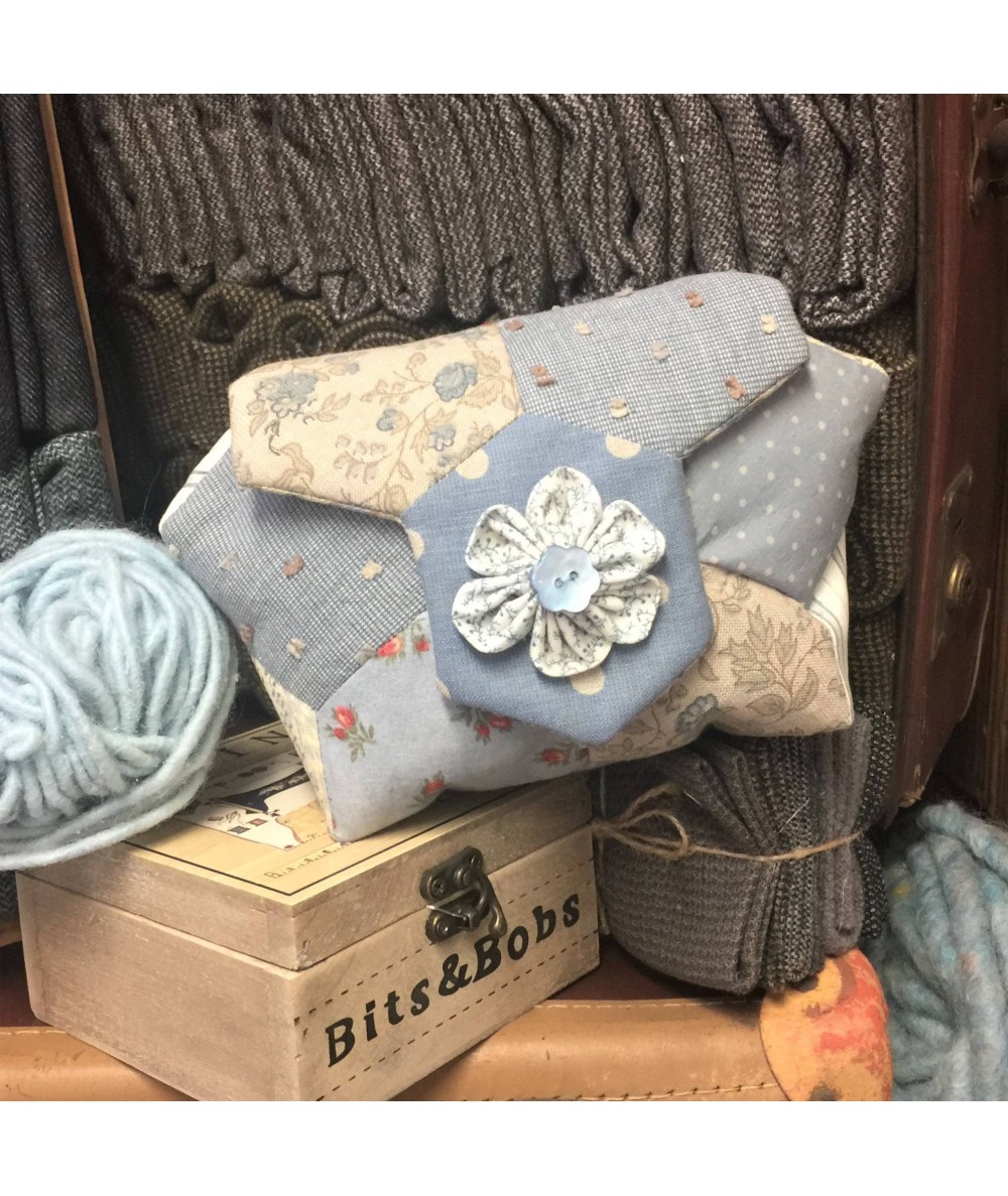 Cartamodello hotsell pochette stoffa