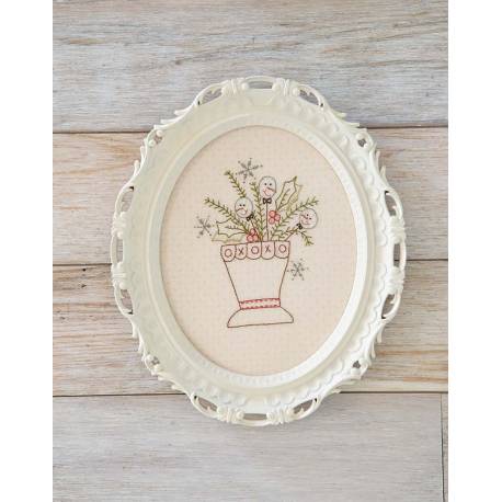 Stitched So Sweet - Whimsical Embroidery, Patchwork, and Applique di Tracy Souza - Martingale Martingale - 4