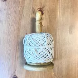 Rocchetto in Legno con Filo di Cotone Roberta De Marchi - 1