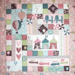 Sweet Dreams - Piccola Trapunta per Bambini 30x32 pollici, The BirdHouse by Natalie Bird The BirdHouse - 1