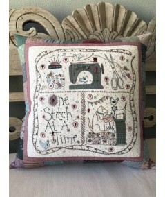 One Stitch at a Time Pillow - Cuscino Lynette Anderson Designs - 1