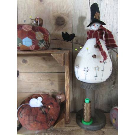 Pincuschions - Cartamodello per Puntaspilli Zucca e Pupazzo di Neve Bobbin - 1 Pincuschions - Cartamodello per Puntaspilli Zucca e Pupazzo di Neve Bobbin - 1