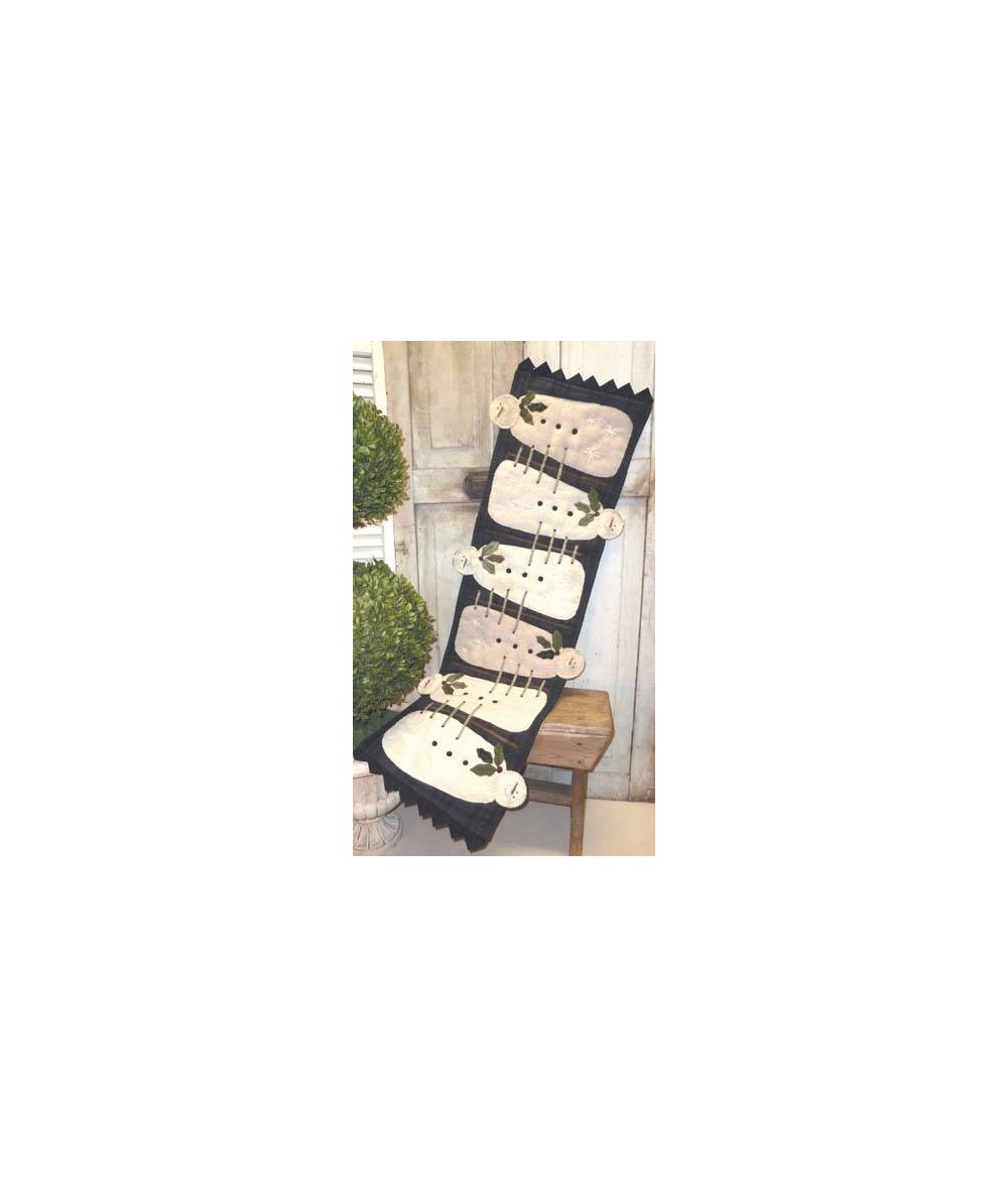 Snowdrops - Cartamodello Runner Pupazzi di Neve, 12 x 44 pollici, by Heart to Hand Heart to Hand - 1