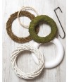 Crocheted Wreaths for the Home, 12 gorgeous wreaths and 12 matching mini projects for all year round by Anna Nikipirowicz