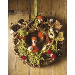 Crocheted Wreaths for the Home, 12 gorgeous wreaths and 12 matching mini projects for all year round by Anna Nikipirowicz