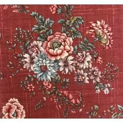 Henry Glass Tour Des Fleurs by Mary Jane Carey, Tessuto Fondo Rosso con Fiori Grandi