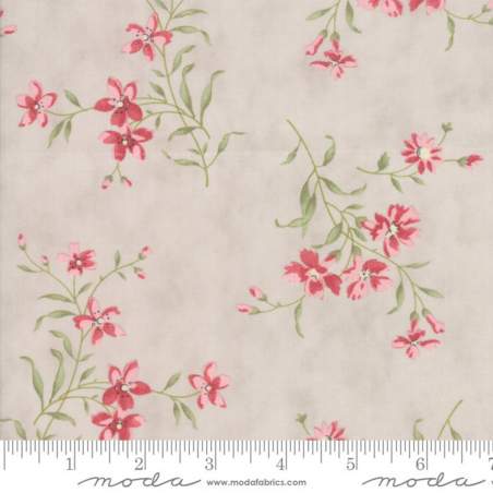 Moda Fabrics Rue 1800, Tessuto Beige con Grandi Fiori Rosa Moda Fabrics - 1