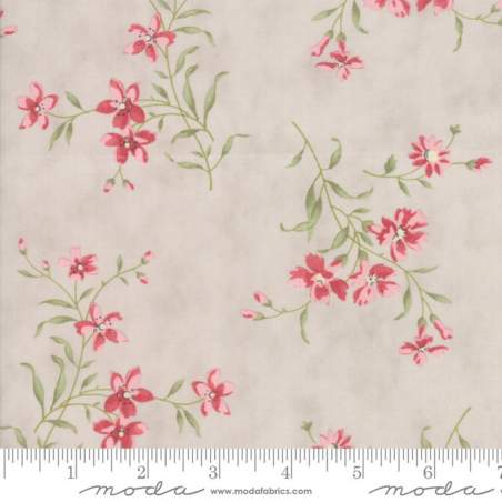 Moda Fabrics Rue 1800, Tessuto Beige con Grandi Fiori Rosa