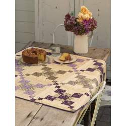 Pat Sloan's Tantalizing Table Toppers, A Dozen Eye-Catching Quilt to Perk Up Your Home