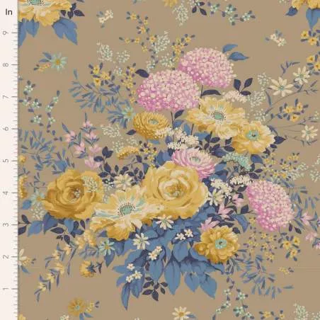 Tilda Chic Escape Wildgarden Sand, Tessuto Sabbia con Bouquet di Fiori di Campo Tilda Fabrics - 1