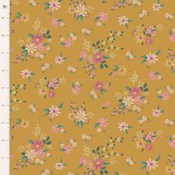 Tilda Chic Escape Daisyfield Mustard, Tessuto Giallo Senape con Campo di Margherite Tilda Fabrics - 1