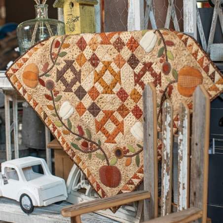 Pumpikin Dash dalla rivista Primitive Quilts - Kit di Tessuti