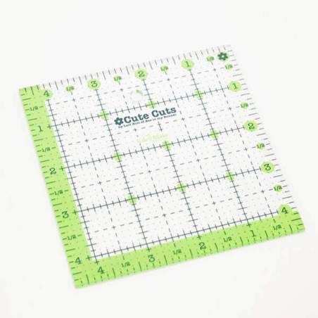 Righello Patchwork Quadrato 4.5 x 4.5 pollici - Cute Cuts by Lori Holt