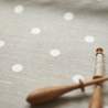 Tessuto Misto Lino/Cotone Cinzato con Pois Bianchi - h 150 cm