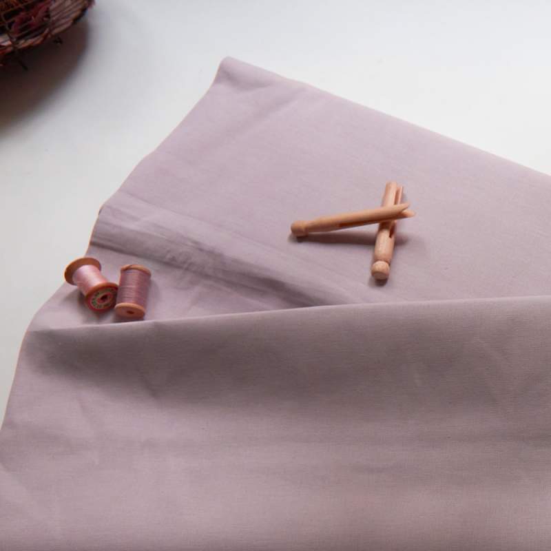 Tessuto di cotone viola tinta unita alta 175 cm