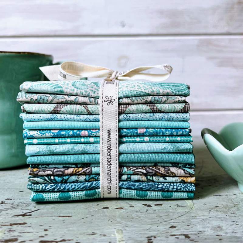 Tilda Fat Eight Bundle Colore Verde Acqua, 10 fe 25 x 55 cm Colore Verde Acqua Tilda Fabrics - 1 Tilda Fat Eight Bundle Colore Verde Acqua, 10 fe 25 x 55 cm Colore Verde Acqua Tilda Fabrics - 1