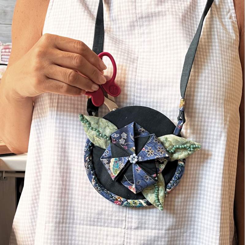 Borsina Giapponese Origami di Elena Prina, kit e istruzioni del 3 Quilting Days di Milano Roberta De Marchi - 1 Borsina Giapponese Origami di Elena Prina, kit e istruzioni del 3 Quilting Days di Milano Roberta De Marchi - 1