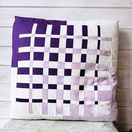 Cuscino Convergenze di Arianna Scalabrin, kit e istruzioni del 3 Quilting Days di Milano