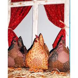 Drie dames Hen - Les trois cocottes - Cartamodello per realizzare tre galline di stoffa, by Bobbin Bobbin - 1