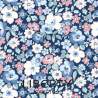 Heirloom 3 Collection, Hedgerow Bloom, tessuto blu a fiori rosa e azzurri - Liberty Quilting