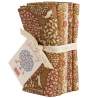 Tilda Sanctuary Bundle Caramel/Ochre, 5 Fat Quarter da 50 x 55 cm Marroni Tilda Fabrics - 1
