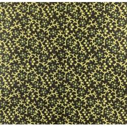 Marcus Fabrics, Party of Twelve Collection, di Judie Rothermel - Tessuto Verde con fiorellini e rametti tono su tono