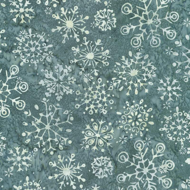 Artisan Batiks: Winter Pines, Shale by Lunn Studios, tessuto batik grigio scisto con fiocchi di neve - Robert Kaufman Robert Kau Artisan Batiks: Winter Pines, Shale by Lunn Studios, tessuto batik grigio scisto con fiocchi di neve - Robert Kaufman Robert Kau
