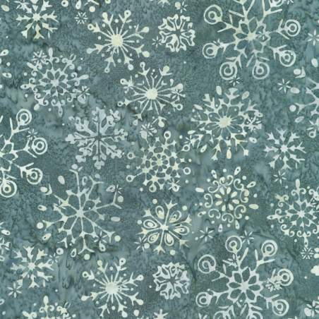 Artisan Batiks: Winter Pines, Shale by Lunn Studios, tessuto batik grigio scisto con fiocchi di neve - Robert Kaufman