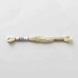 682 COSMO - Filo da ricamo giapponese COSMO - Mouliné Size 25 in cotone a 6 capi