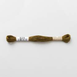 Filo da ricamo giapponese COSMO 826 - Mouliné Size 25 in cotone a 6 capi