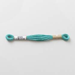 Filo da ricamo giapponese COSMO 899 - Mouliné Size 25 in cotone a 6 capi