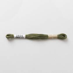 Filo da ricamo giapponese COSMO 2924 - Mouliné Size 25 in cotone a 6 capi