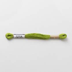 Filo da ricamo giapponese COSMO 325A - Mouliné Size 25 in cotone a 6 capi