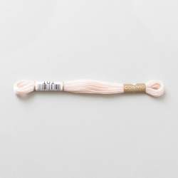 Filo da ricamo giapponese COSMO 101 - Mouliné Size 25 in cotone a 6 capi