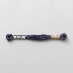 Filo da ricamo giapponese COSMO 2029 - Mouliné Size 25 in cotone a 6 capi