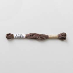 2038 COSMO - Filo da ricamo giapponese COSMO - Mouliné Size 25 in cotone a 6 capi