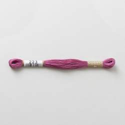 223 COSMO - Filo da ricamo giapponese COSMO - Mouliné Size 25 in cotone a 6 capi