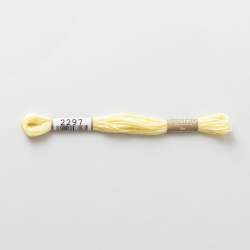 Filo da ricamo giapponese COSMO 2297 - Mouliné Size 25 in cotone a 6 capi