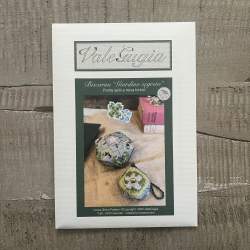 Il Giardino Segreto, Biscornu - Schema a Punto Croce di ValeGugia