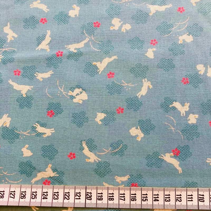 Sevenberry, Tessuto Azzurro con Conigli Bianchi