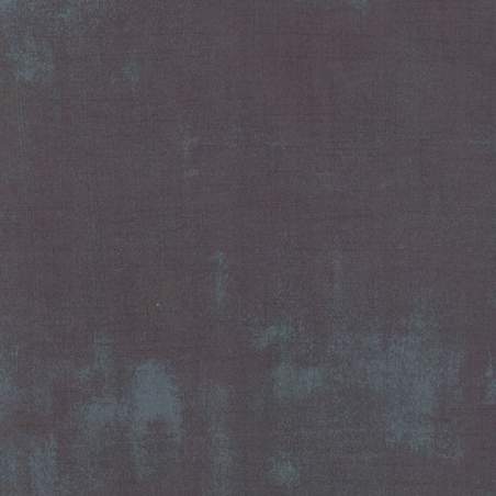 Moda, collezione Grunge, tessuto sfumato grigio piombo