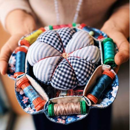 Nido Porta Accessori di Cucito con Puntaspilli - Kit e Cartamodello Roberta De Marchi - 1