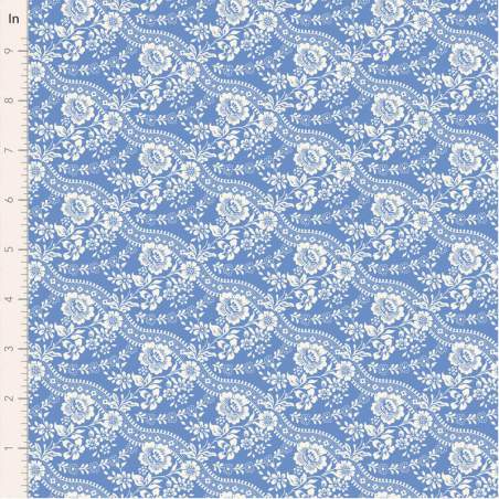 Tilda Something Blue, Celeste Blue, tessuto con fiori e piccoli bordi bianchi su fondo azzurro Tilda Fabrics - 1