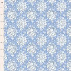 Tilda Something Blue, Picknic Sky, tessuto con piccoli bouquet bianchi su fondo azzurro puntinato Tilda Fabrics - 1
