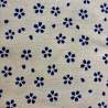 Sevenberry Kasuri Gold, Tessuto Beige con fiorellini blu- Robert Kaufman Robert Kaufman - 1