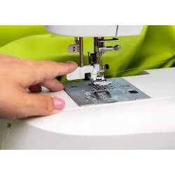 Necchi NC-102D – Macchina Computerizzata per Cucito Creativo e Patchwork Necchi - dettaglio piedino e infilatura