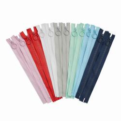 Cerniera Zip da 20 cm con cursore ad anello - Colori assortiti