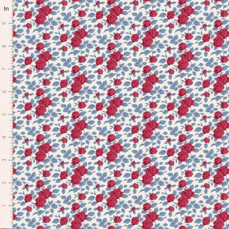 Tilda Village Life Margot Burgundy, Tessuto Panna con Rose Bordeaux e Foglie Teal Tilda Fabrics - 1